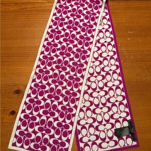 Coach Magenta and Cream Signature Scarf